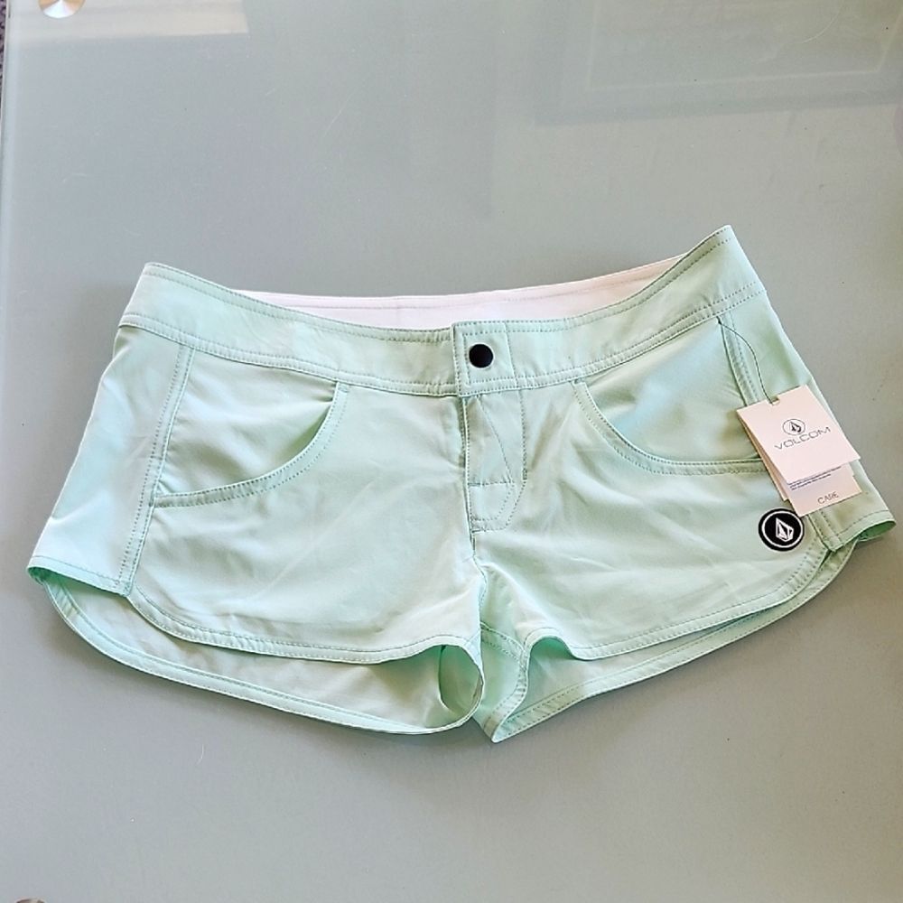 Volcom Broken Lines Board Shorts NWT - image 1